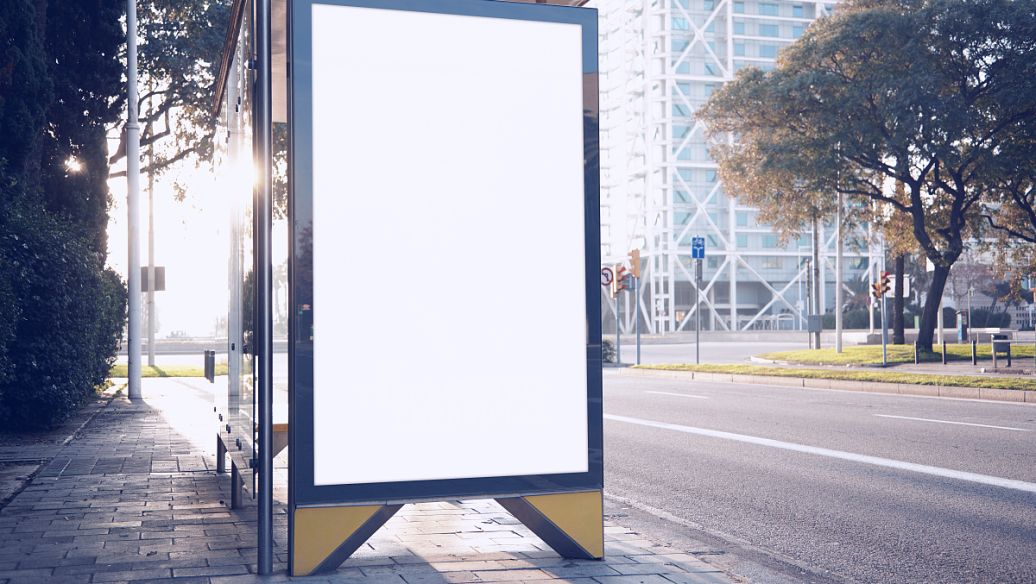 四川&#21320;&#22812;&#25104;&#20154;&#22312;&#32447;广告新手&#21320;&#22812;&#35270;&#39057;APP&#33394;&#31449;&#19979;&#36733;广告海报需要符合哪些原则